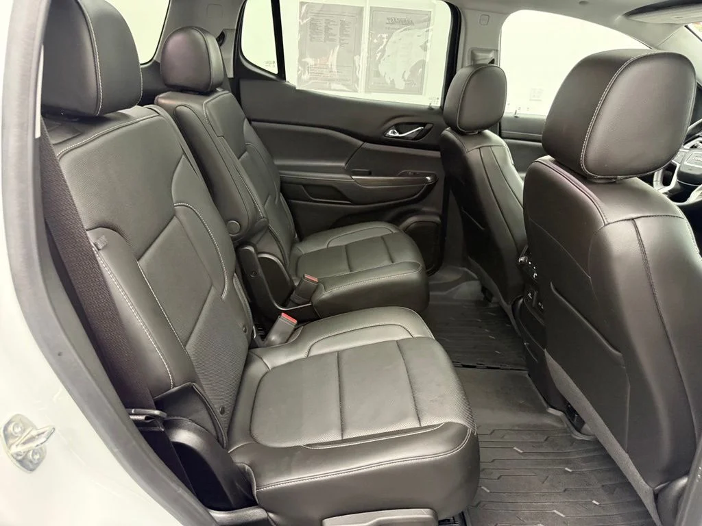 Used 2023 White GMC SLT image 46