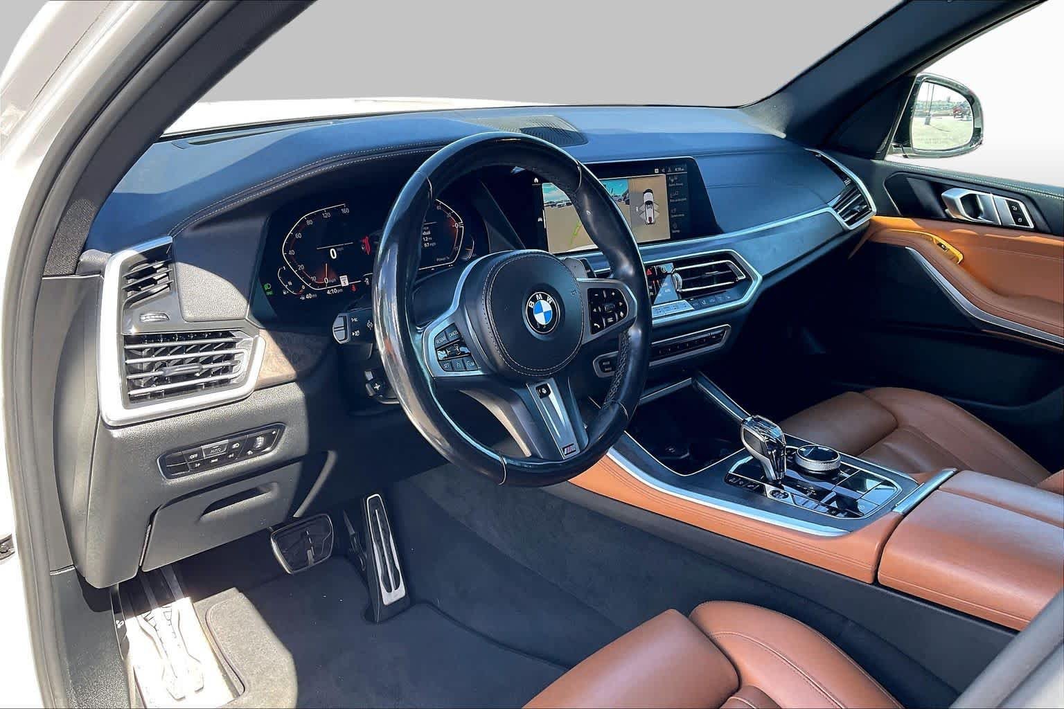 Used 2022 Mineral White Metallic BMW xDrive40i image 16