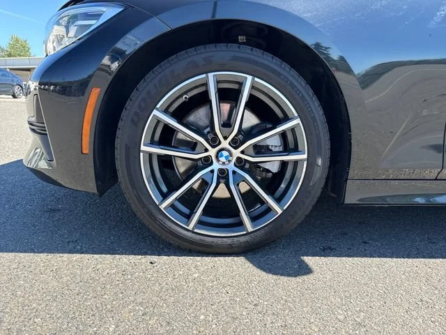 Used 2019 Black Sapphire Metallic BMW 330i image 30