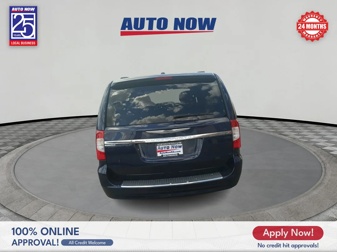 Used 2015 Blue Chrysler Touring image 8