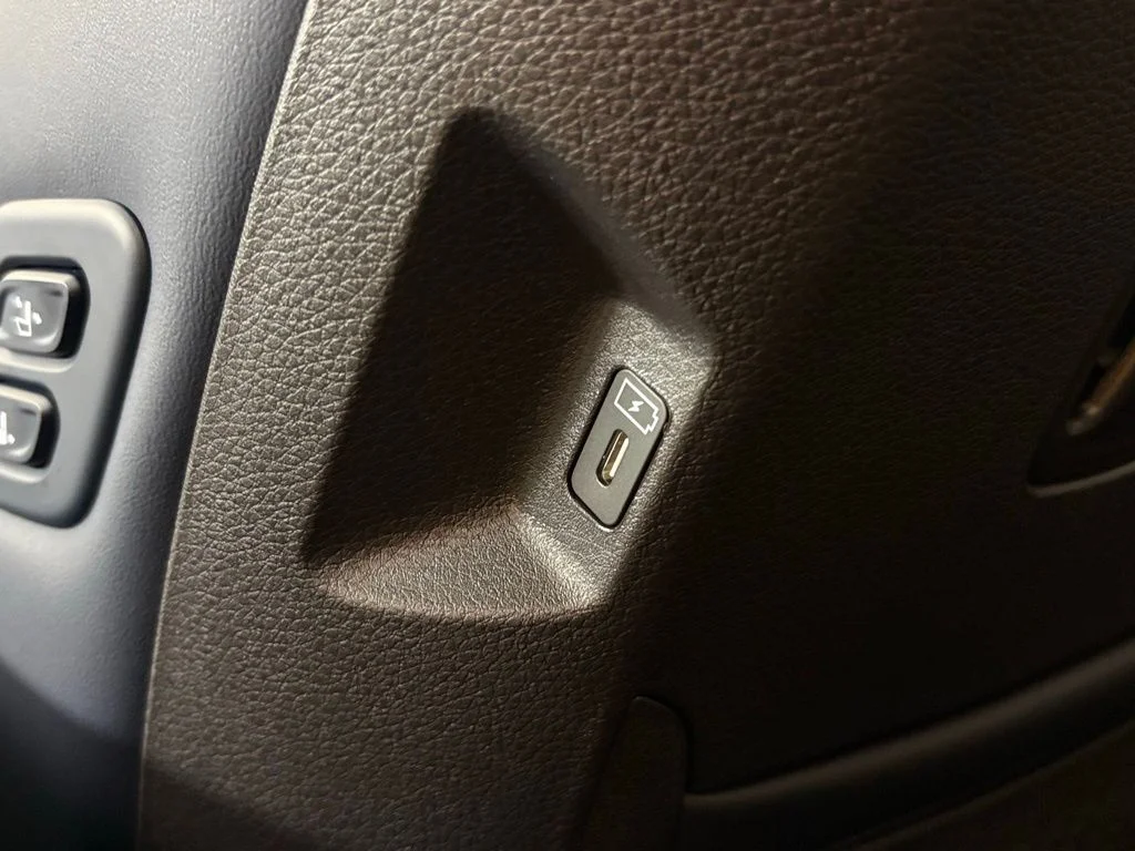 New 2026 Ceramic Silver Kia EX image 34