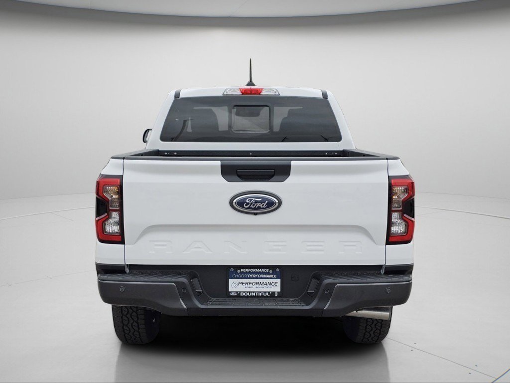 New 2026 Oxford White Ford LARIAT image 24