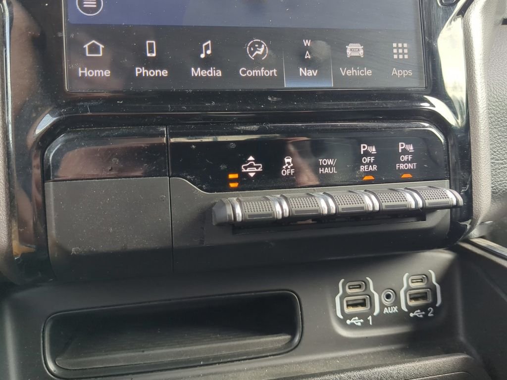 Used 2023 Off-white Ram Laramie image 26