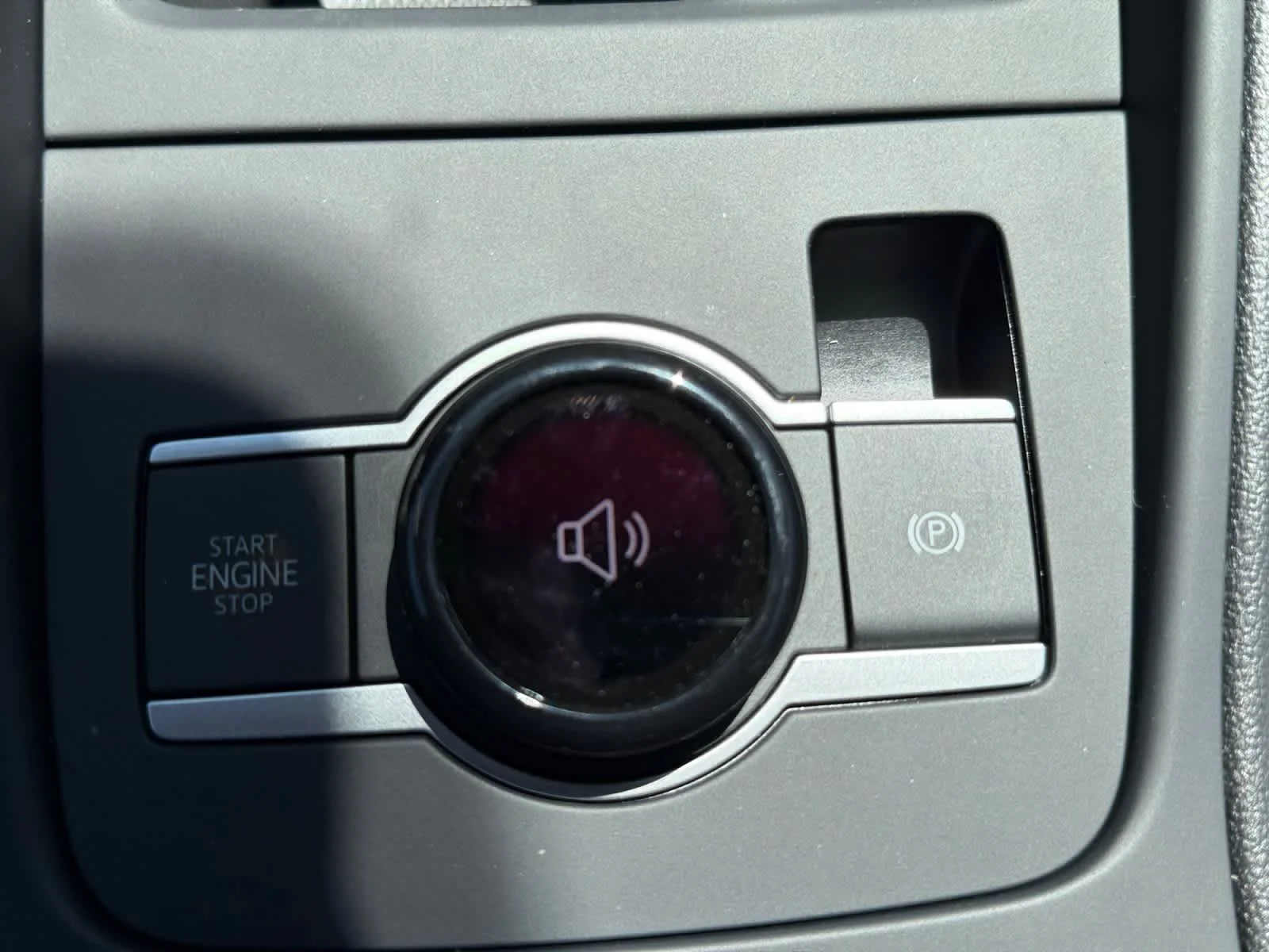 2026 Volkswagen Tiguan SE - Photo 17