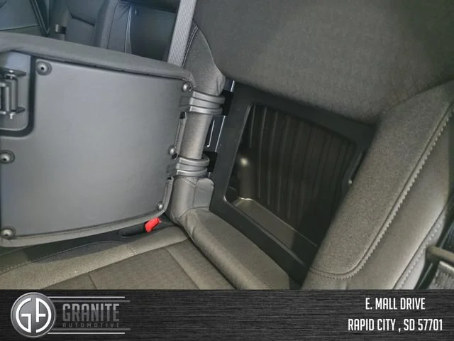 New 2026 Sterling Metallic GMC Elevation image 36