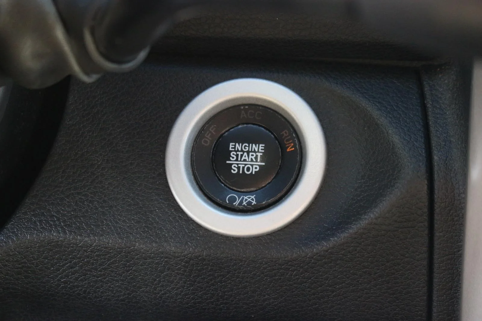 Used 2017 Black Ram Laramie image 29