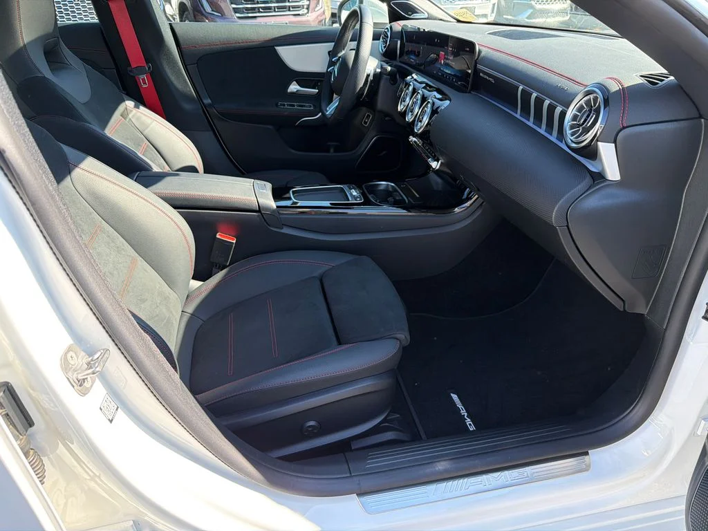 Used 2025  Mercedes-Benz CLA 35 AMG® image 13