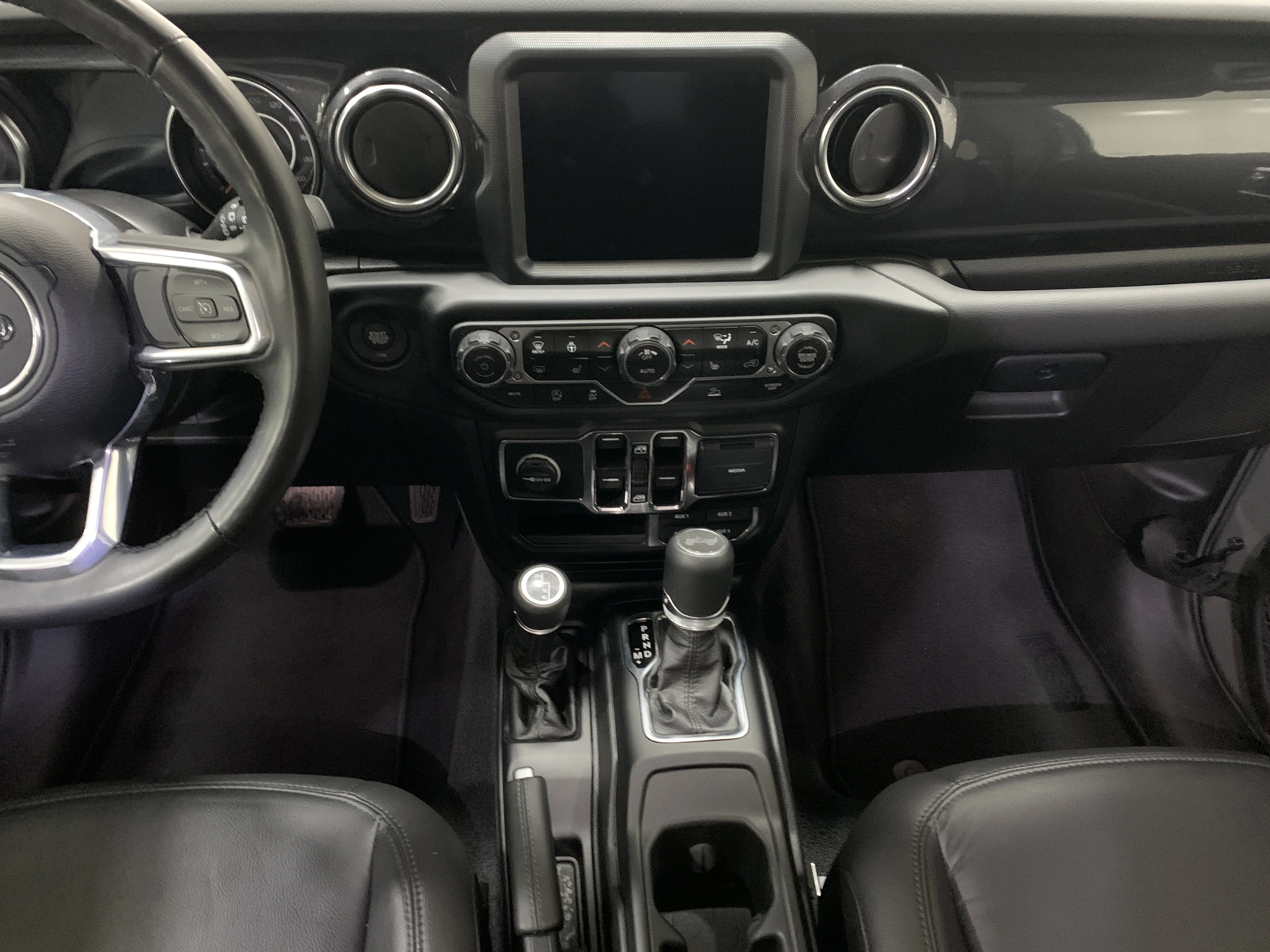 Certified Used 2023 Black Jeep Sahara Altitude * Leather * image 13