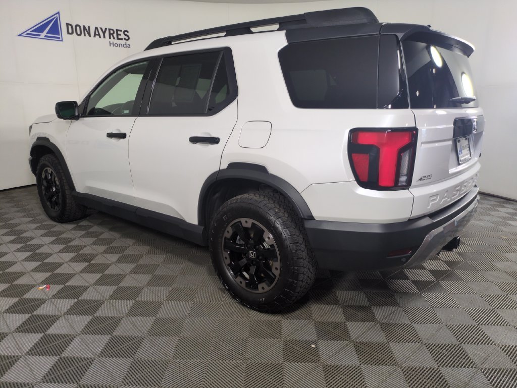 Certified Used 2026 Platinum White Pearl Honda TrailSport Elite image 4