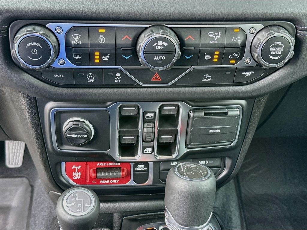 New 2026 Anvil Clearcoat Jeep Rewind image 21