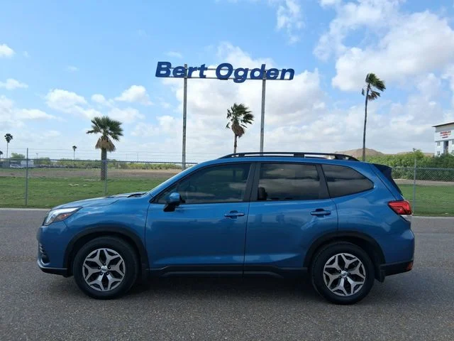 Used 2024 Blue Subaru Premium image 4