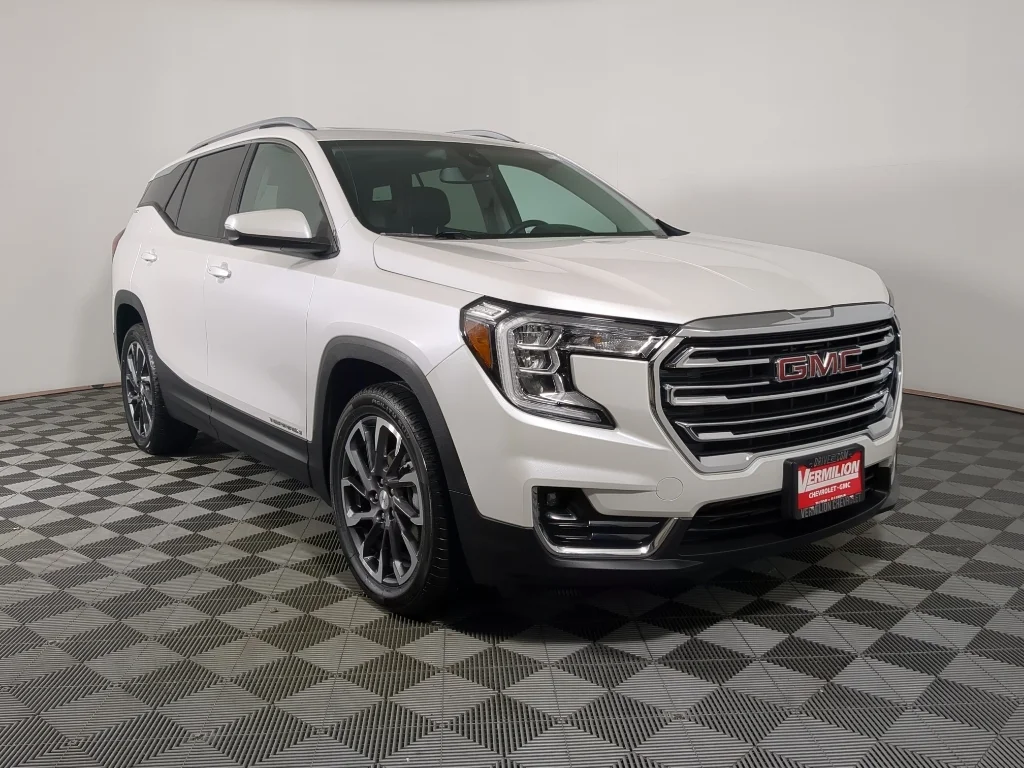 2022 GMC Terrain SLT FWD's photo