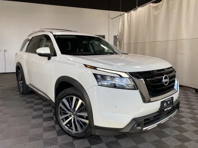 2022 Nissan Pathfinder Platinum