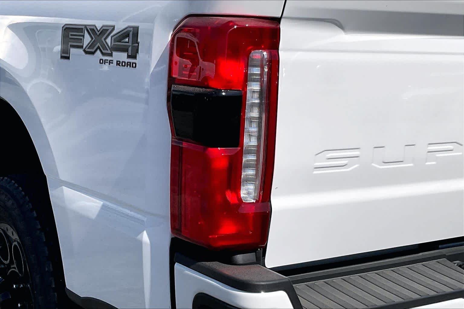 New 2026 Star White Metallic Tri-Coat Ford F-250® Lariat® image 11