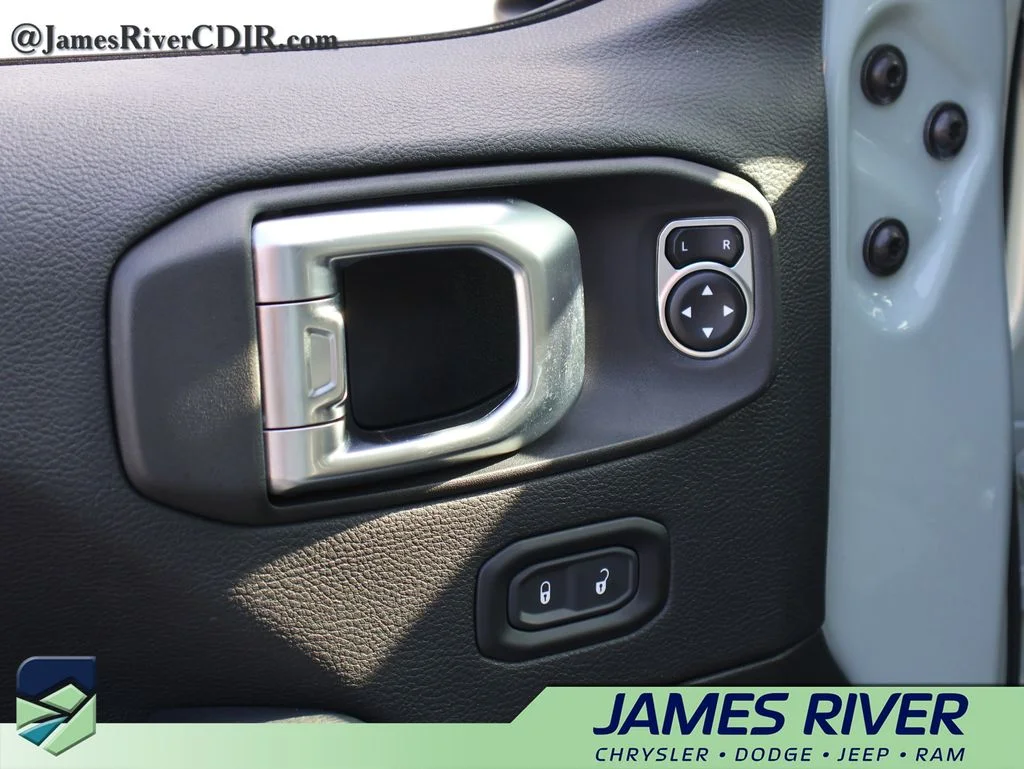 Used 2023 Gray Jeep Sahara 4xe image 21