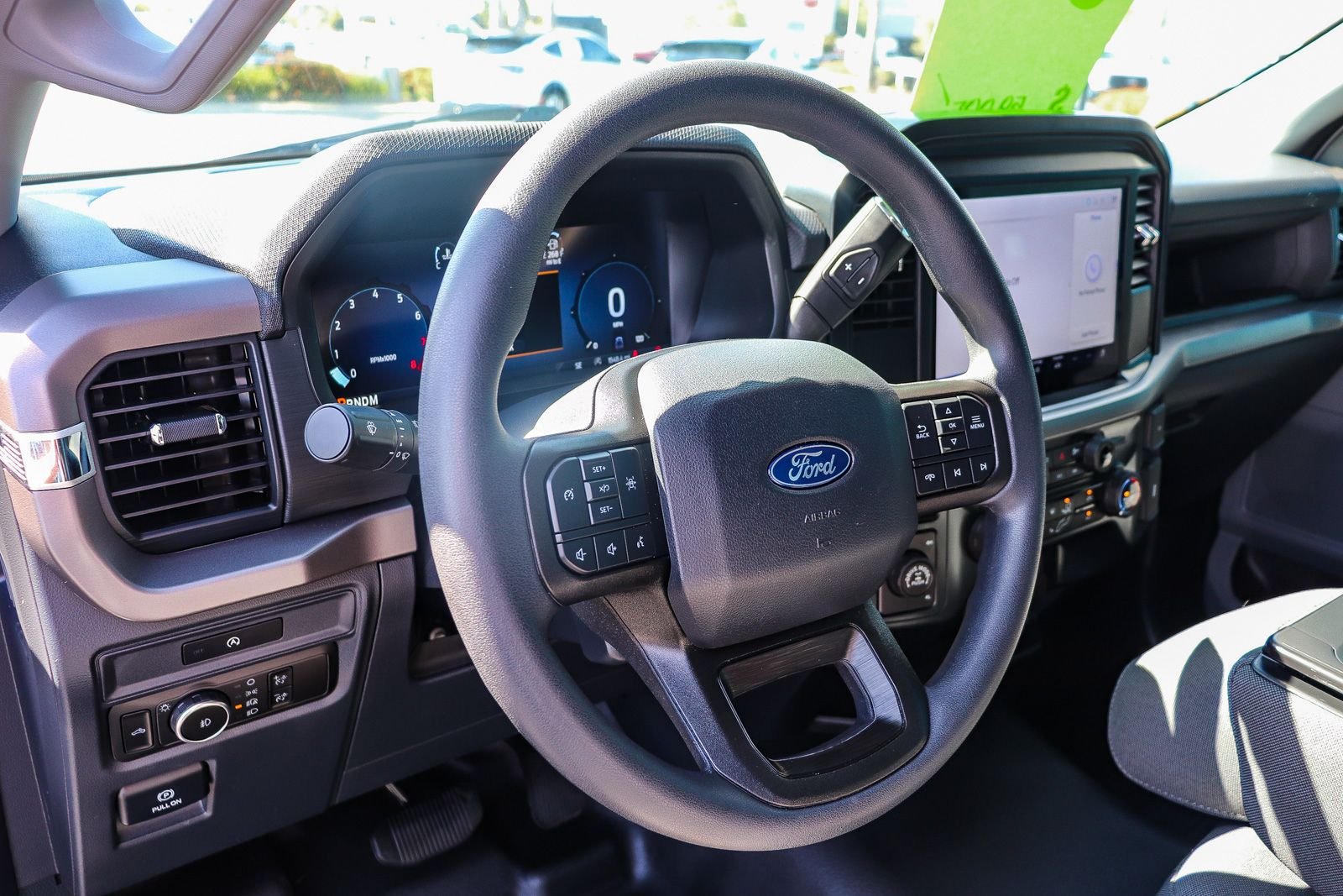 Certified Used 2025 Oxford White Ford XL image 15