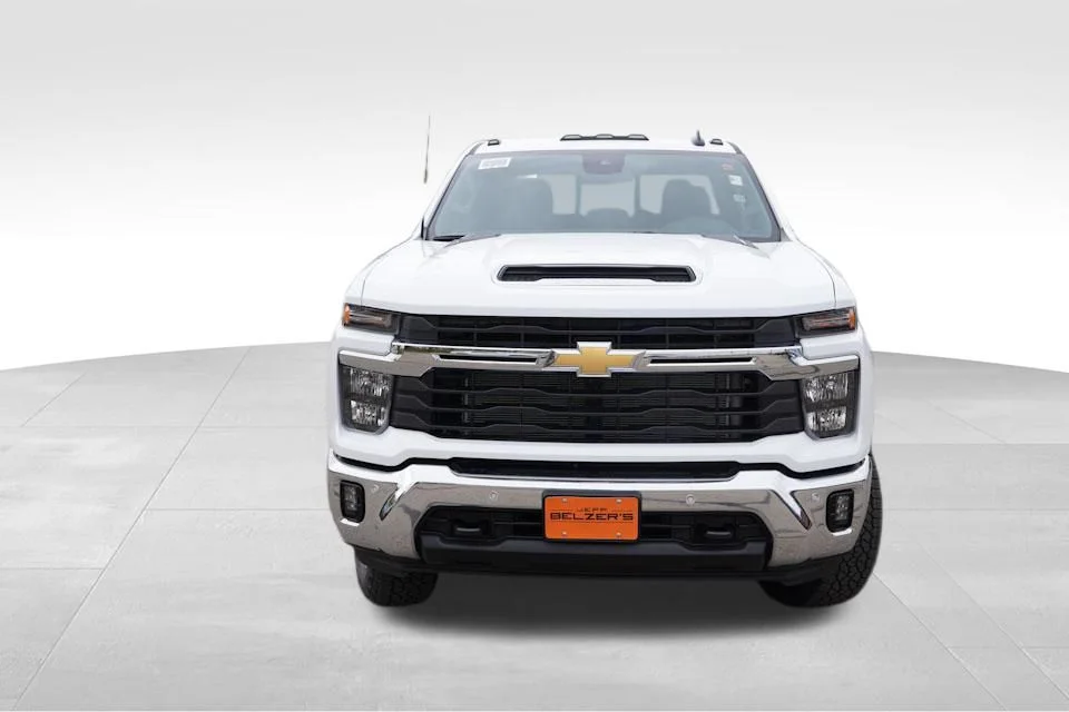 2026 Chevrolet Silverado 3500 HD LT - Photo 8