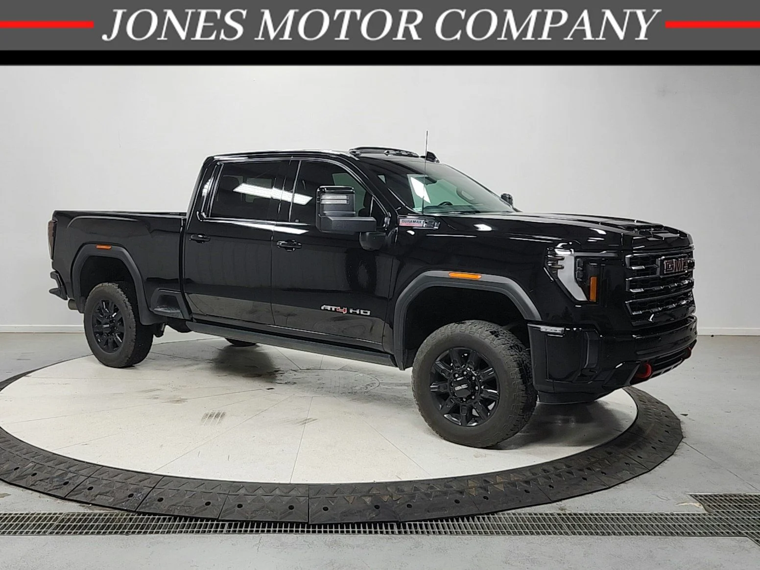 2024 GMC Sierra 4WD Crew Cab Standard Box AT4's photo