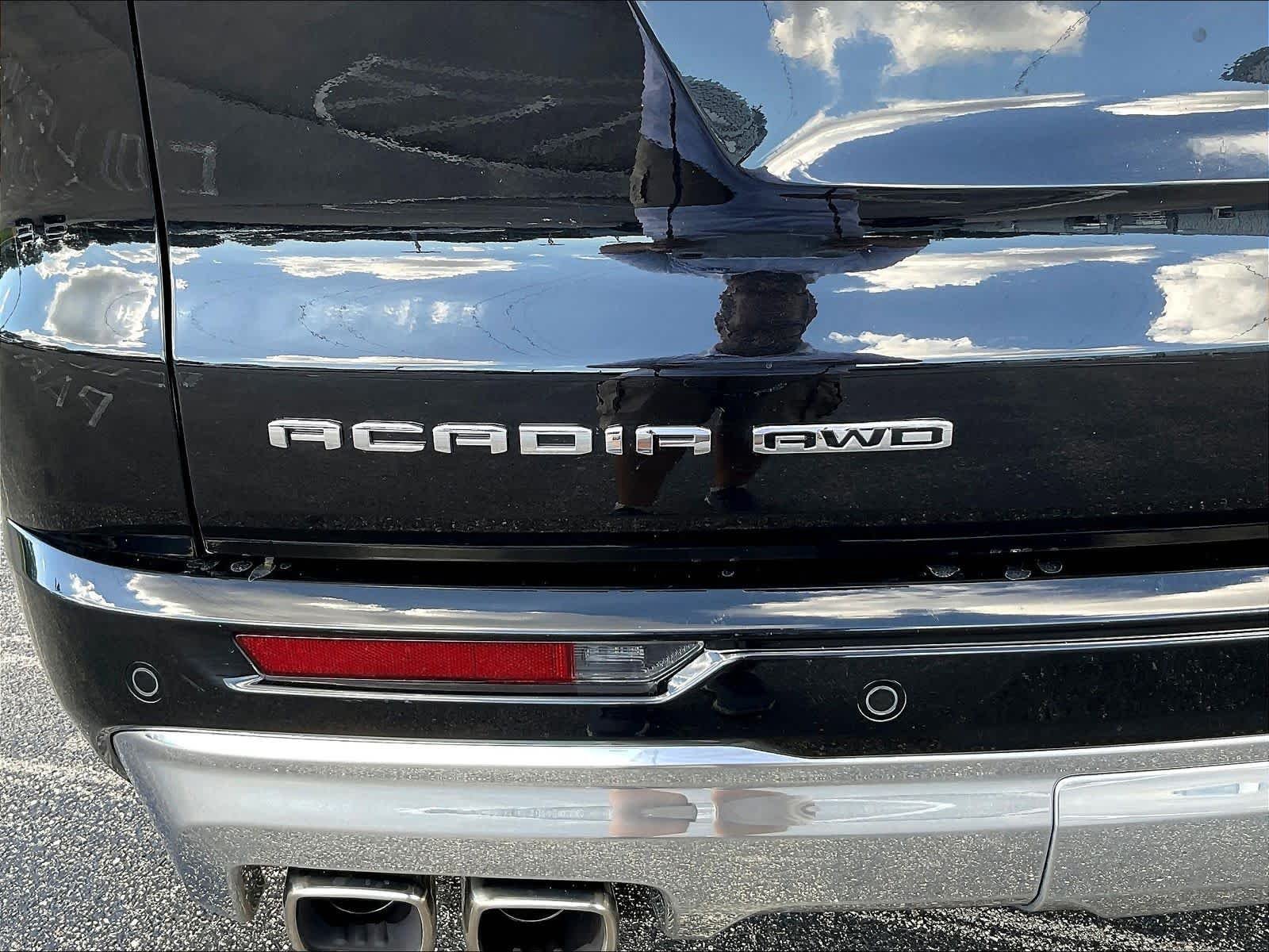 2024 GMC Acadia Denali - Photo 26