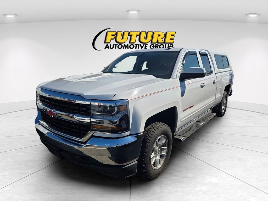Used 2018 White Chevrolet LT image 3