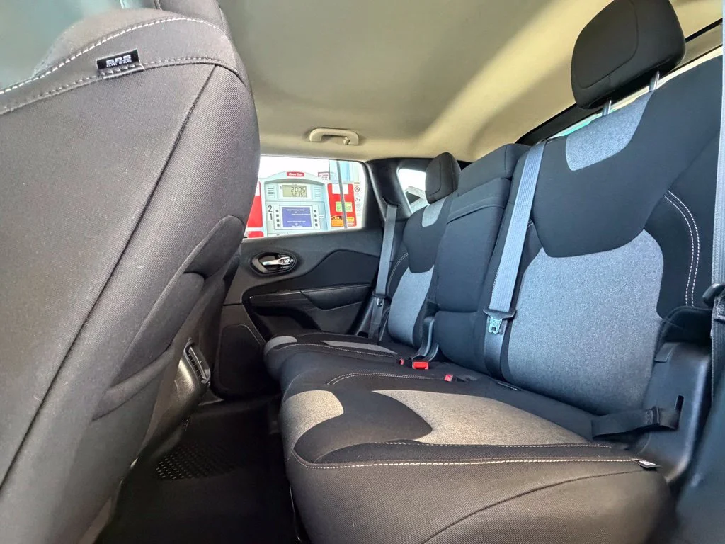 Used 2014 Black Jeep Latitude image 22