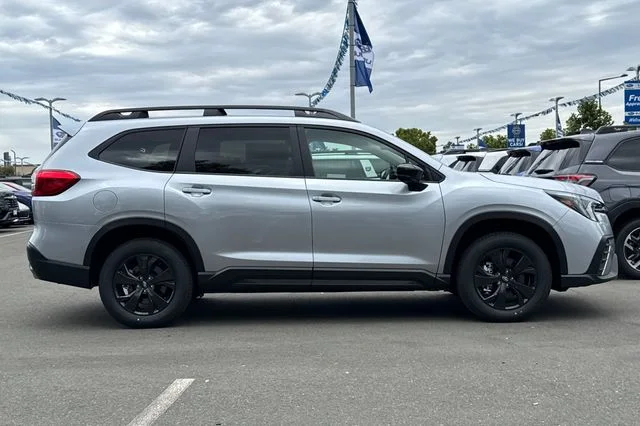 New 2026 ICE SILVER METALLIC Subaru Premium 7-Passenger image 3
