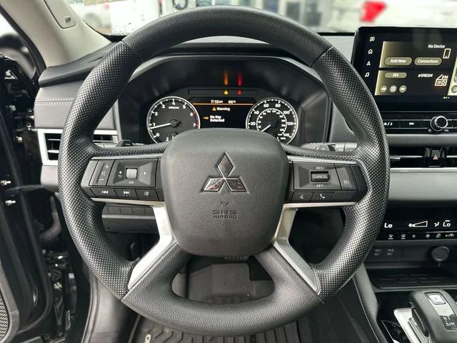 Used 2025 Black Mitsubishi ES image 15