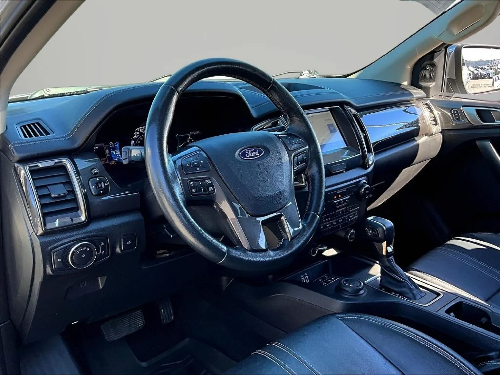 Used 2020 Silver Metallic Ford Lariat image 21