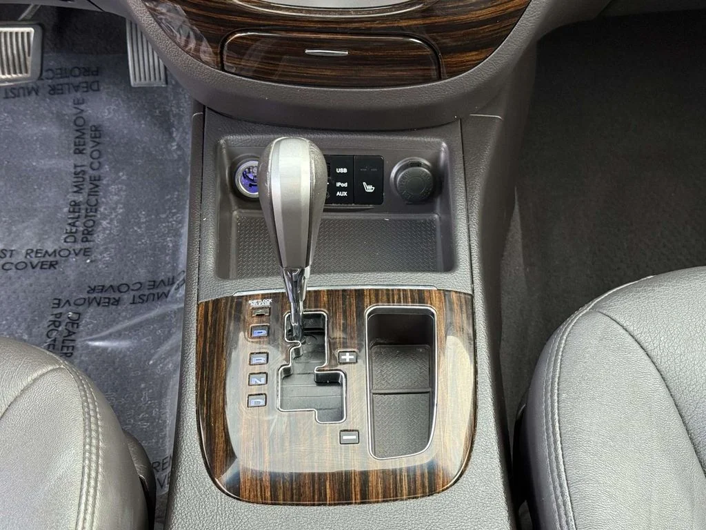 Used 2011 Gray Hyundai Limited image 22