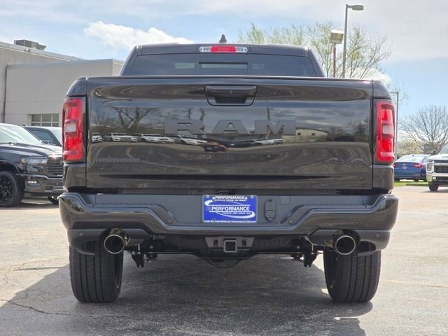 New 2026 Diamond Black Crystal Pearl-Coat Exterior Paint RAM Big Horn/Lone Star image 36