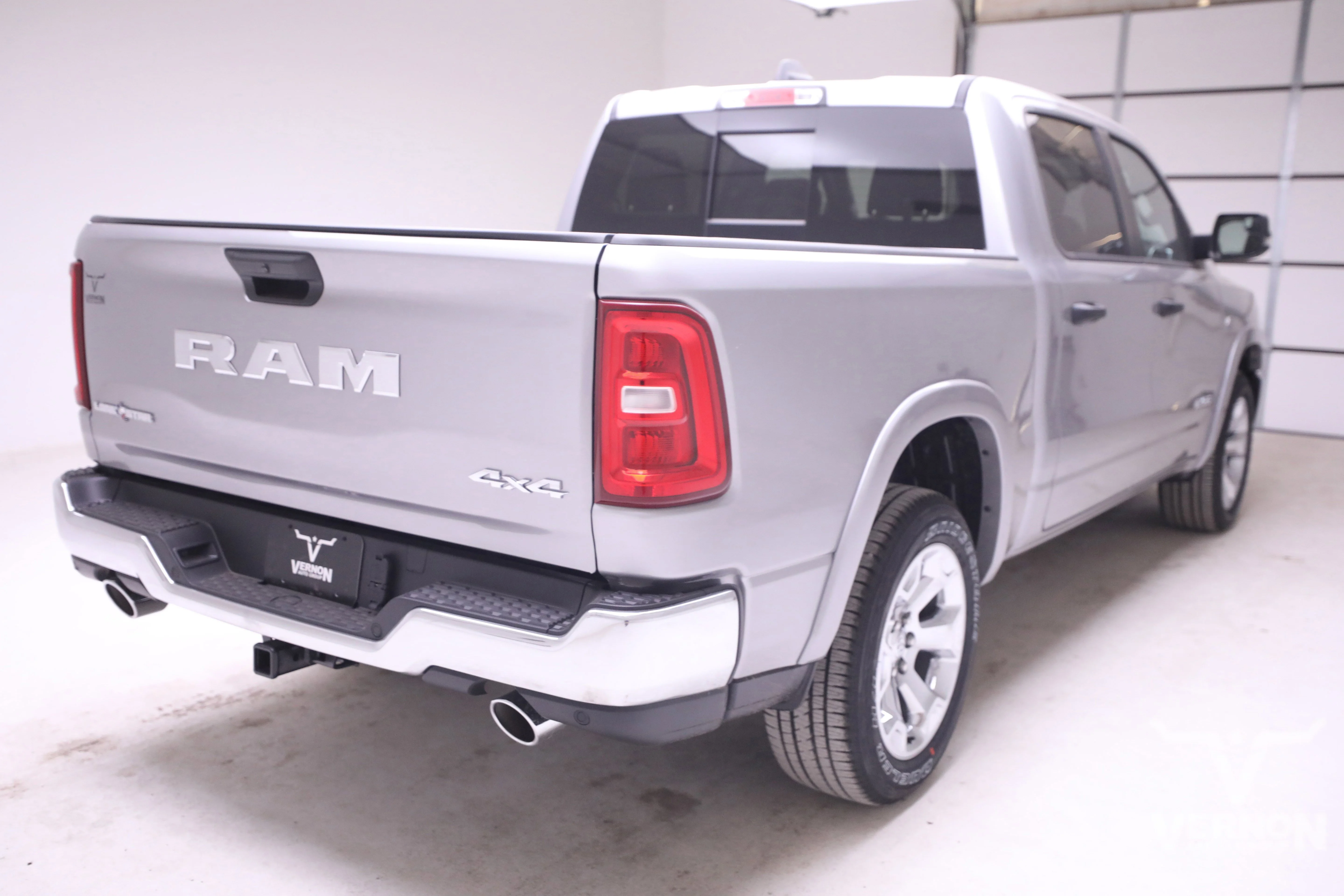 New 2026 Ram 1500 SLT Lonestar Crew Cab 4x4