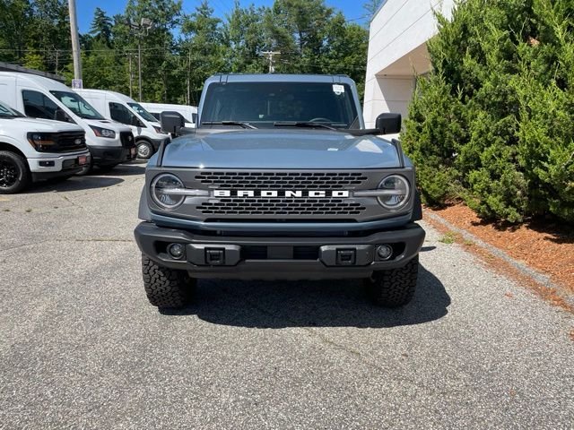New 2025 Azure Gray Metallic Tri-Coat Ford Badlands® image 3