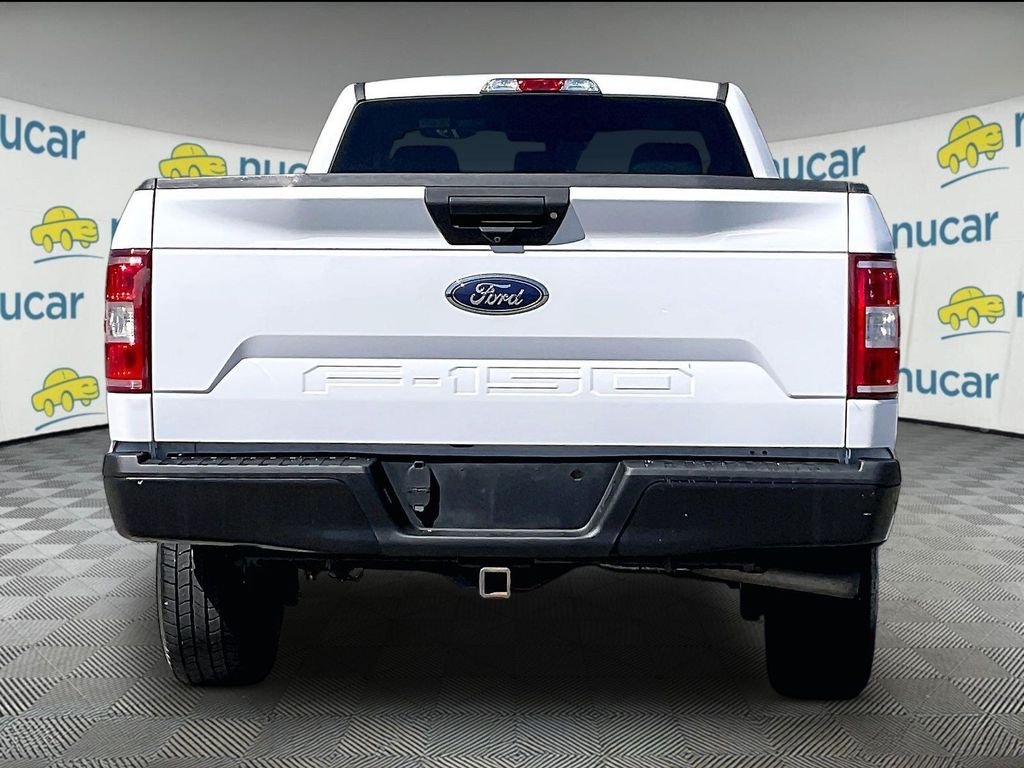 Used 2019 White Ford XL image 5