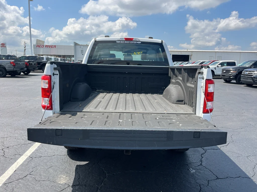 Used 2021 Oxford White Ford XL image 9