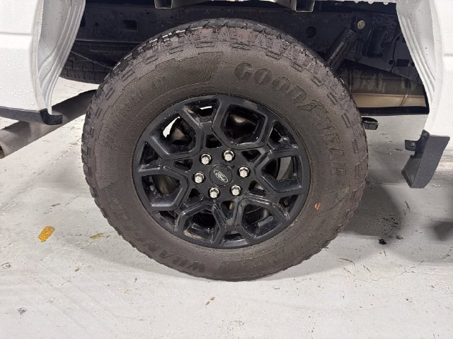 Used 2024 White Ford XLT image 9