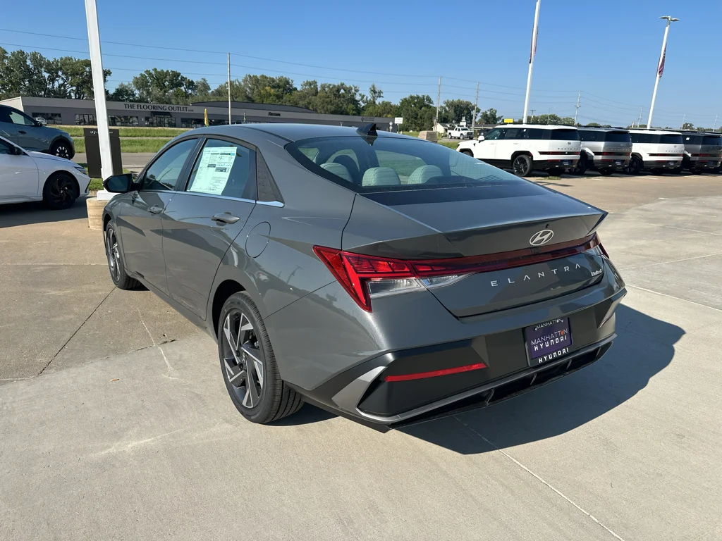 New 2026 Ecotronic Gray Hyundai Limited image 11