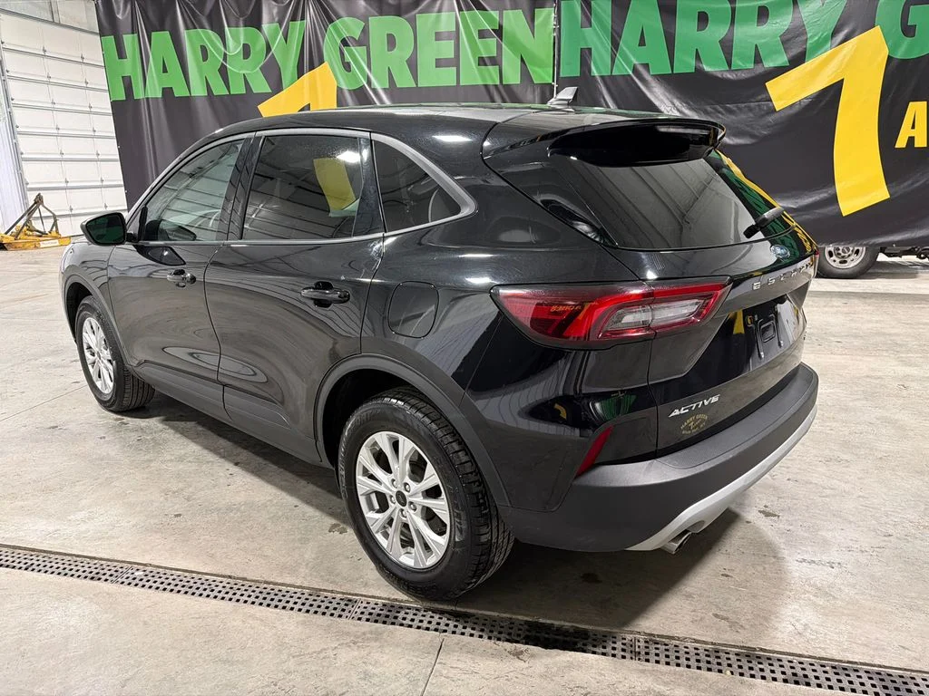 Used 2025 AGATE BLACK METALLIC Ford Active image 6