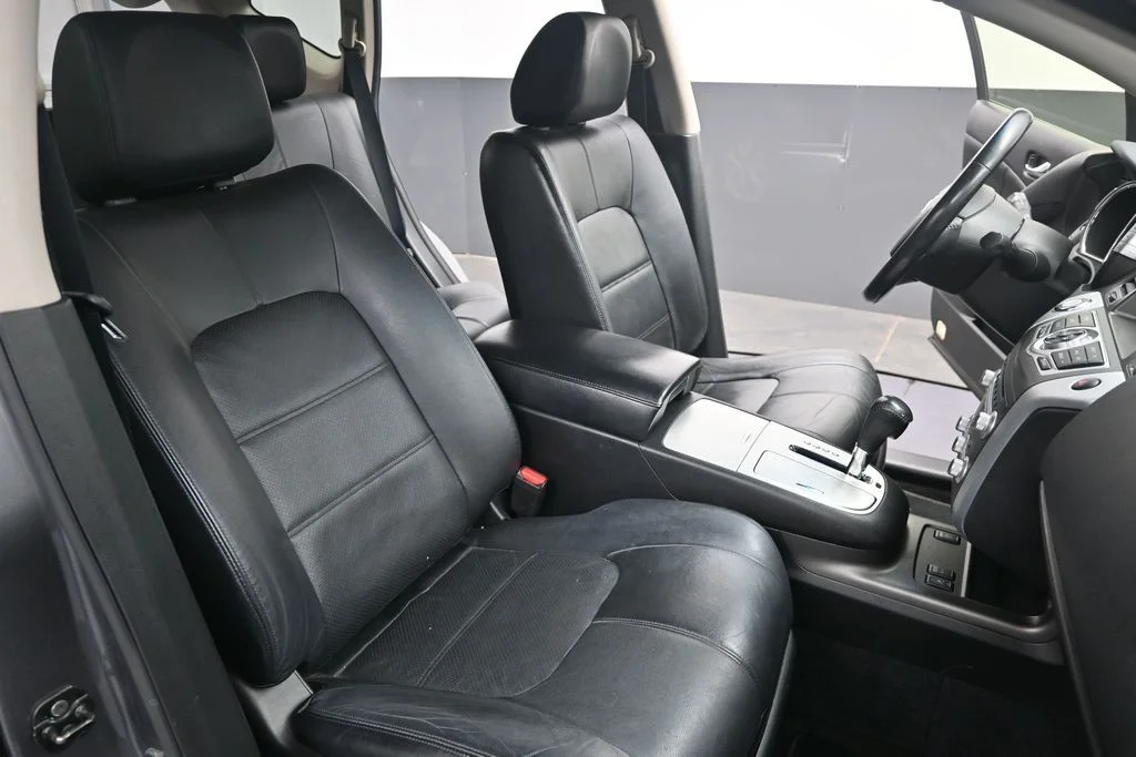 Used 2013 Gray Nissan SL image 27