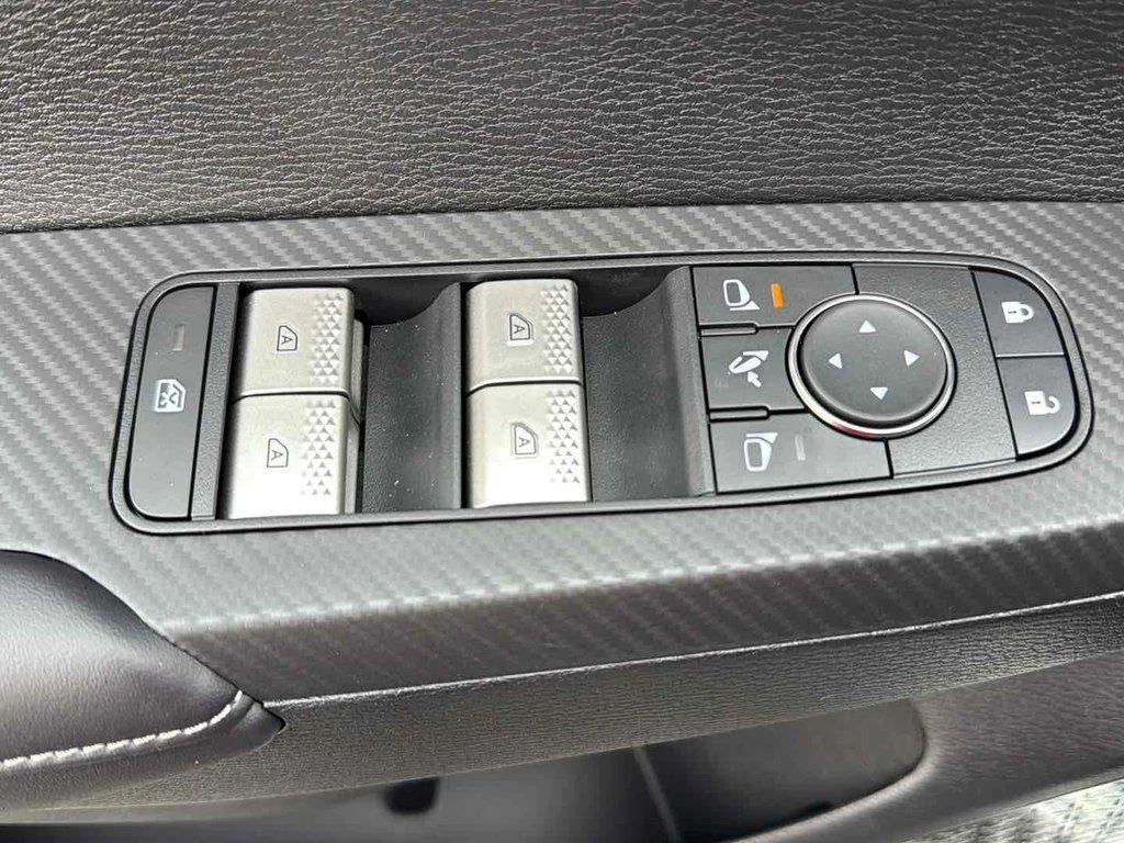 2026 Mitsubishi Outlander SE - Photo 15
