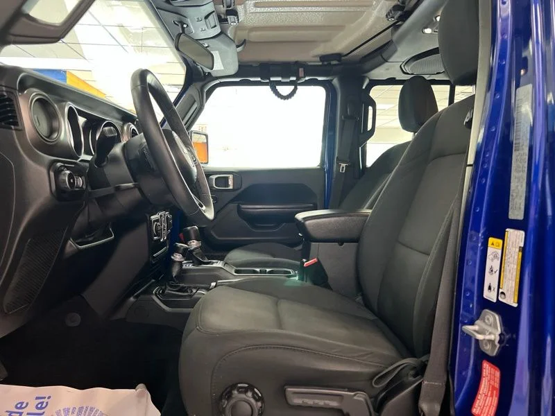 Used 2019 Blue Jeep Unlimited Sport S image 17