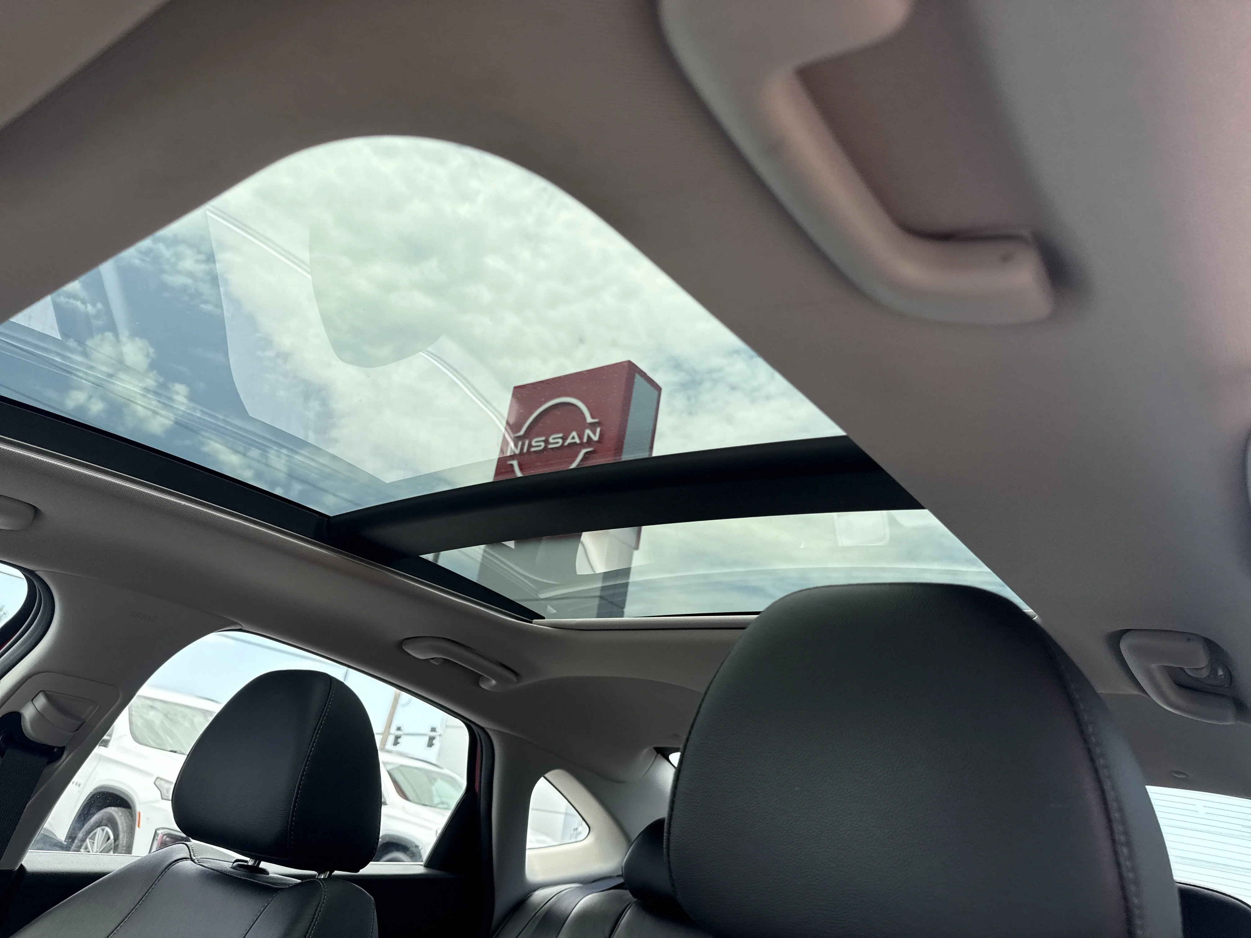 Used 2021 Calypso Red Hyundai Limited image 14