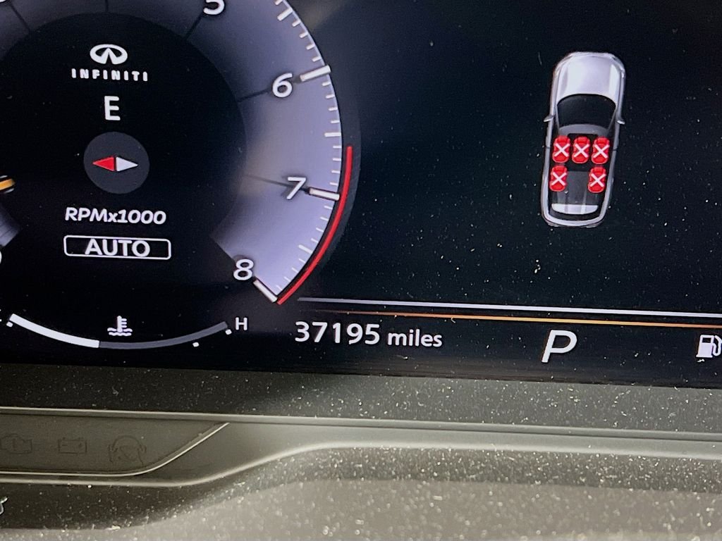 Used 2023 Blue INFINITI LUXE image 12