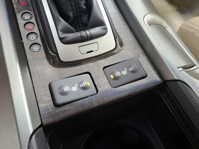 Used 2009 Crystal Black Pearl Acura 3.5 image 31