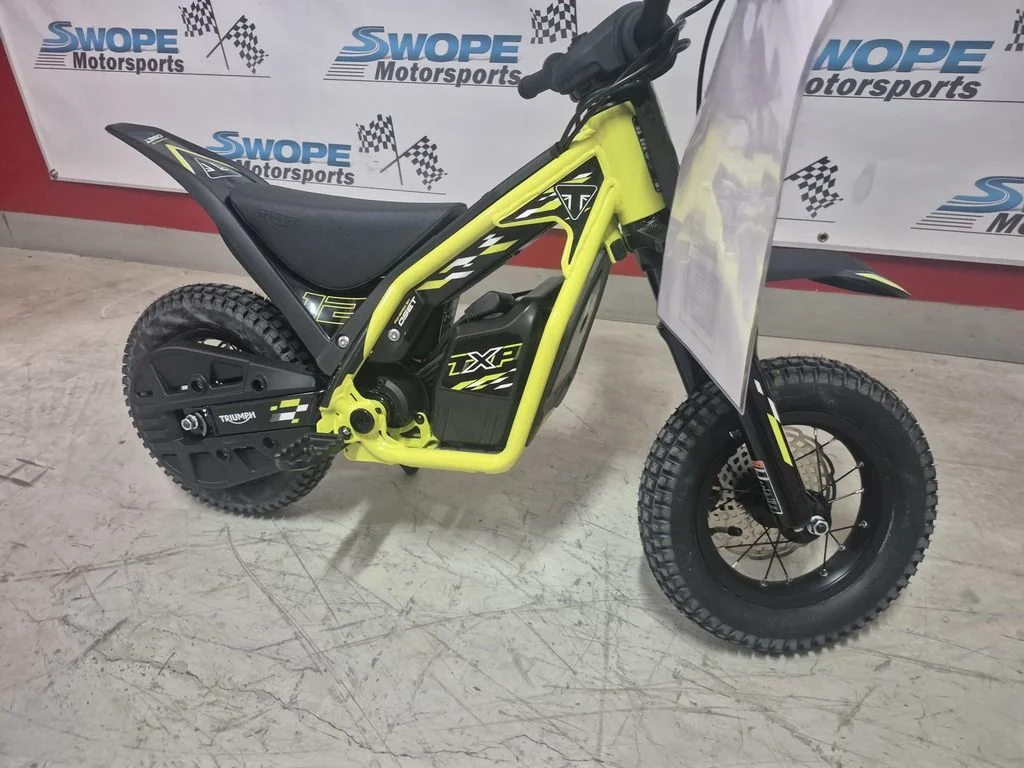 New 2026 RACING YELLOW Triumph  image 4