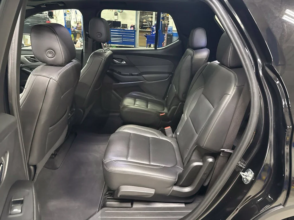 Used 2023 MOSAIC BLACK METALLIC Chevrolet LT Leather image 12