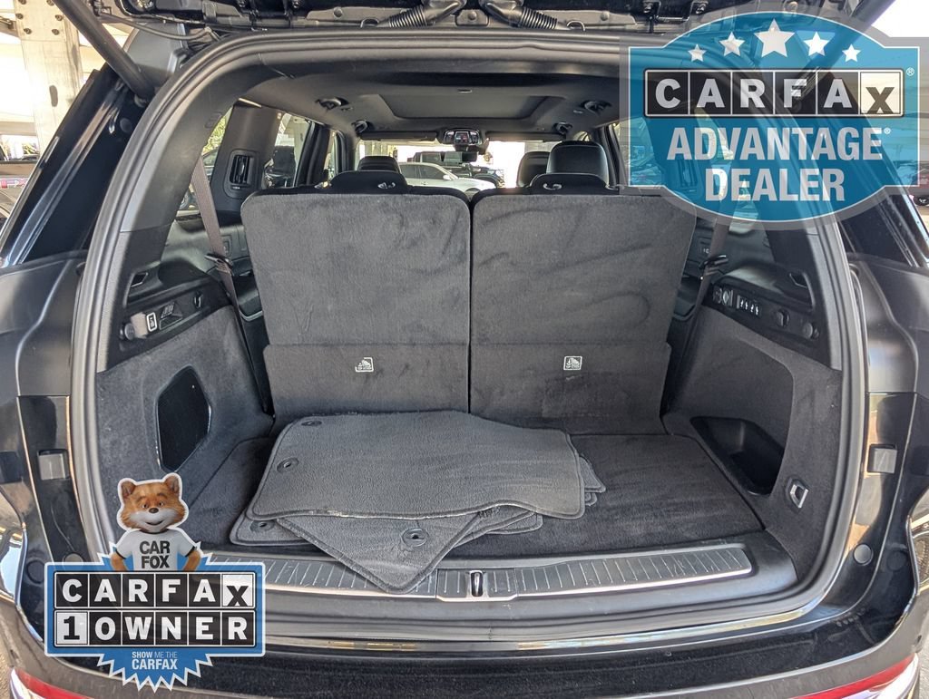 Used 2023  Jeep Overland image 26