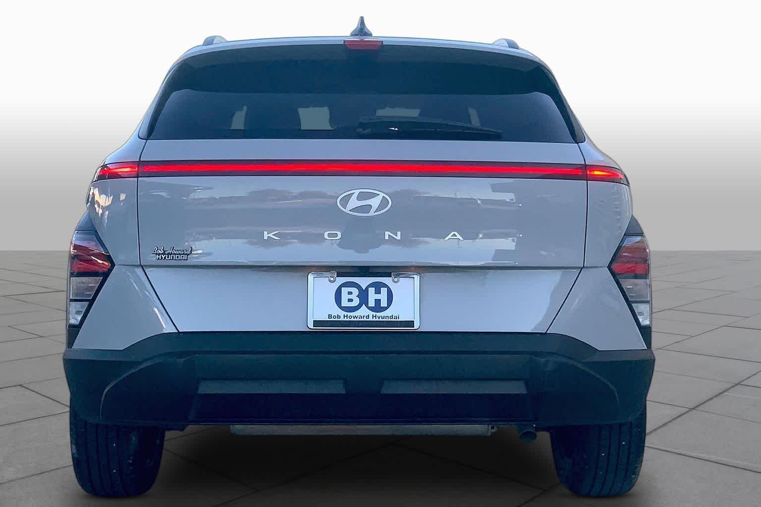 Used 2024 Cyber Gray Metallic Hyundai SEL image 5