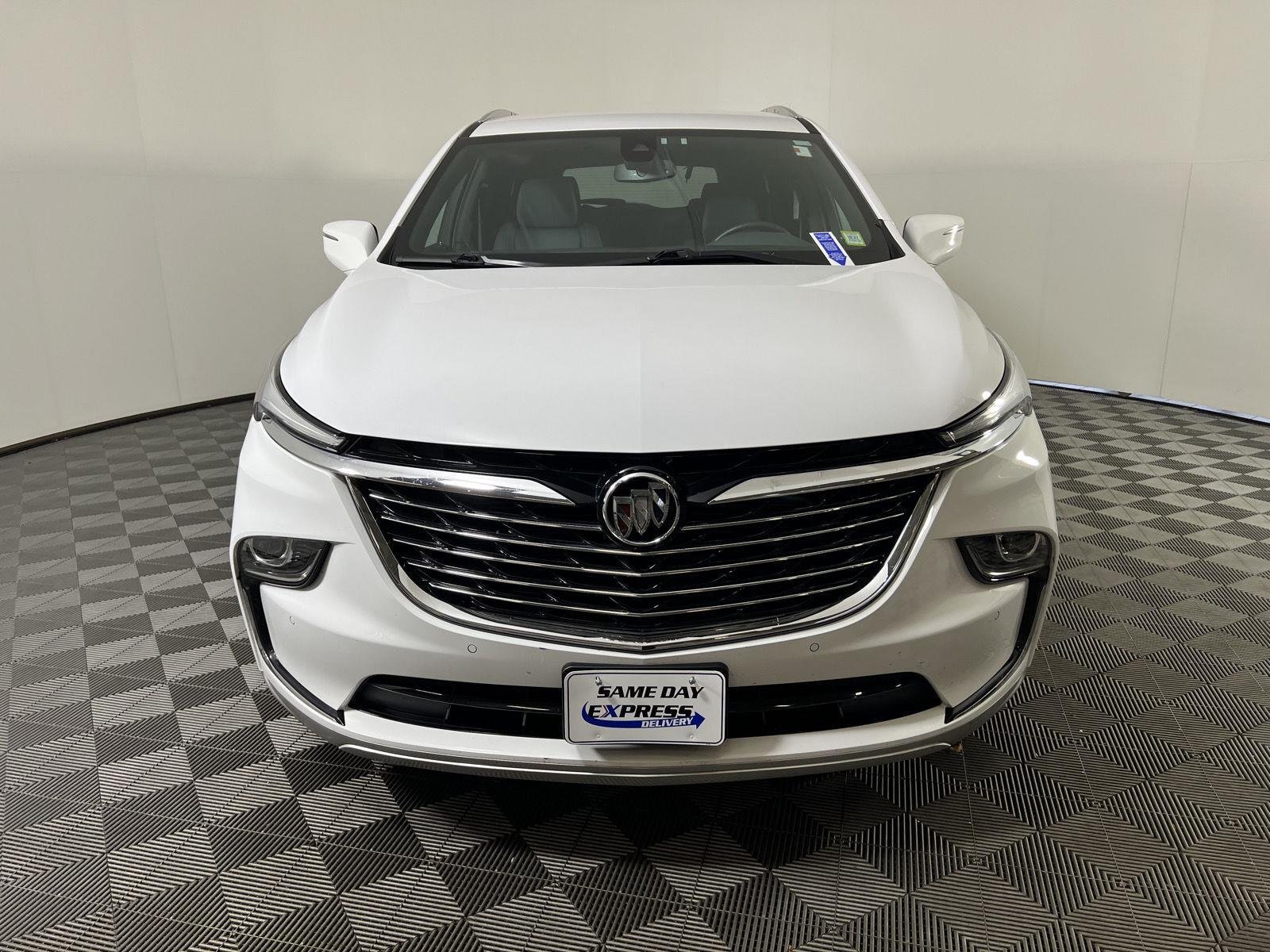 Used 2024 Summit White Buick Essence image 29
