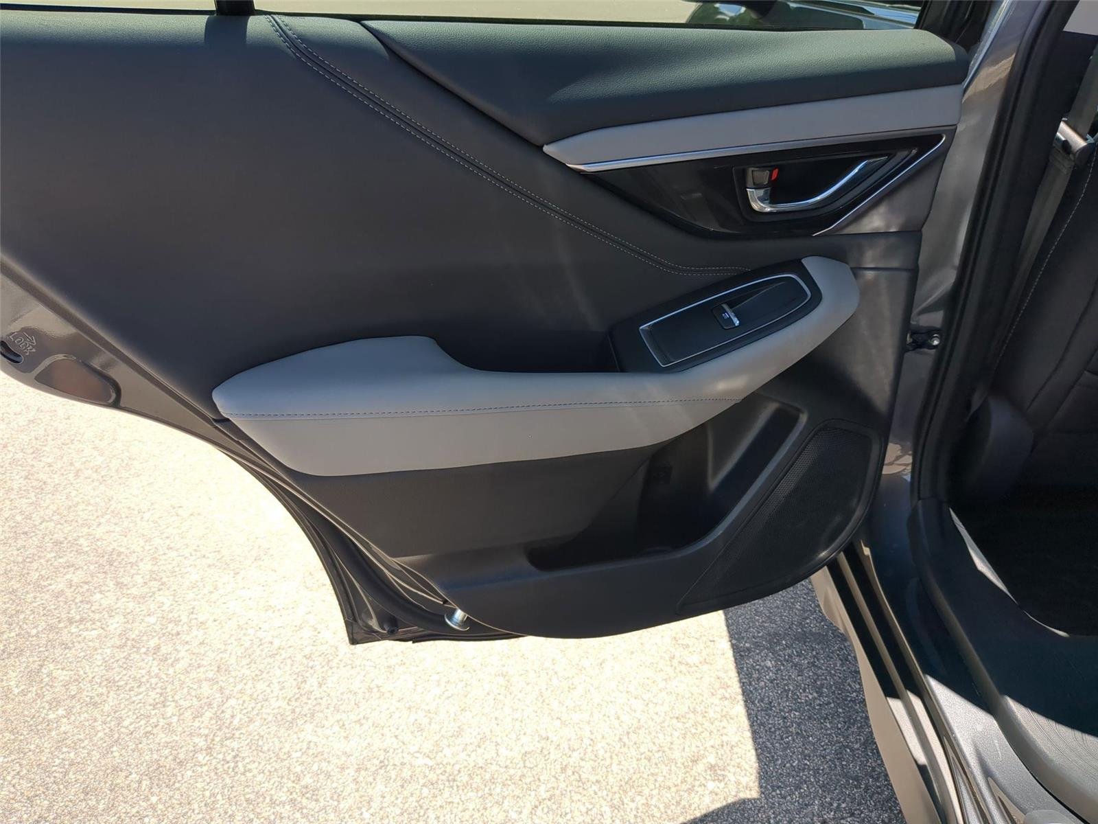 Used 2024 Magnetite Gray Metallic Subaru Limited image 33