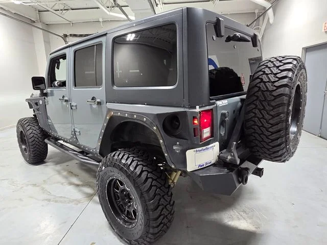 Used 2014 Gray Jeep Unlimited Rubicon image 8